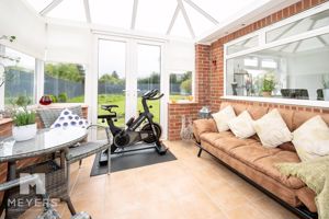 Photo 18- click for photo gallery